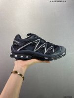 公司级Salomon Xa Pro Xt-6 Ft萨洛蒙户外越野跑鞋 鞋面采用Sensifit贴合技术 全方位贴合包裹脚型 鞋跟部鞋底牵引设计 提供强大的抓地性