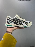 210 公司级Asics Gel-Nyc 复古单品 Asics亚瑟士宣布推出全新鞋款Gel-Nyc,其设计灵感来源于Gel-Nimbus 3,Gel-Mc Pl