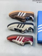 阿迪达斯 德训鞋 Adidas Originals Samba Og Shoes 经典运动鞋小白鞋 T头鞋 男女士板鞋 彰显休闲摩登风情的时尚经典鞋。它诞生于5