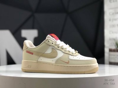 耐克Nike Air Force 1 Low 空军一号 Af 25年新款 小白鞋 中国结鞋带 低帮百搭厚底增高休闲运动板鞋。柔软、弹性十足的缓震性能和出色的中底