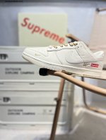 Nike Sb Dunk Low“Supreme联名” 周年高端定制 低帮休闲板鞋 定制鞋盒 超高清洁度 皮料切割干净无任何毛边 细节完美Bb8675 Qd76