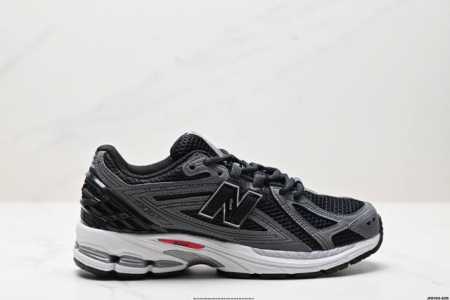 公司级New Balance M1906系列复古单品宝藏老爹鞋款 公司级版本复古元素叠加 质感超级棒 楦版型材料细节做工精细 作为Nb最经典的档案鞋型之一 与2 - 点击图像关闭