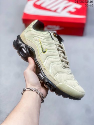 耐克 Tn Nike Air Max Plus Tn Ultra Se 全掌气垫 夏季透气网面拼接 男士缓震跑鞋 货号：Dmz03620 04Jdd362A16