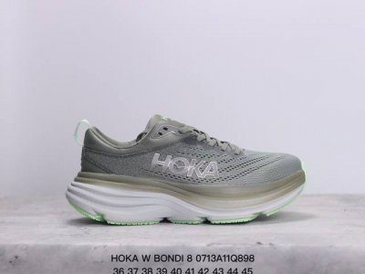 真标小红书推荐hoka W Bondi 8全新配色 这个品牌来自于新西兰的毛利语，Hoka表示大地，One One表示飞越，连起来就是飞越地平线，One One