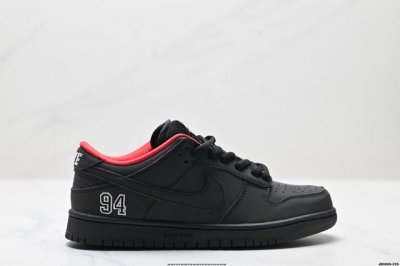 公司级耐克Nike Dunk Low 扣篮系列 复古低帮休闲运动滑板板鞋 采用脚感柔软舒适Zoomair气垫 有效吸收滑板等极限运动在落地时带来的冲击力 为街头