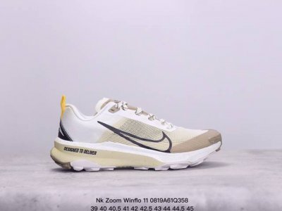 nk Zoom Winflo 11 登月网面透气运动休闲缓震跑步鞋 #内置气垫 采用改良版网眼布和增加泡棉设计，专为驾驭耐力跑而设计，出色的缓震性能可助力你心无
