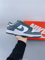 ：180 真标带半码耐克Nike Sb Dunk Low 扣篮系列 复古低帮休闲运动滑板板鞋。采用脚感柔软舒适Zoomair气垫，有效吸收滑板等极限运动在落地时