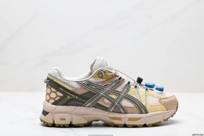 230 公司级Asics Gel-Kahana 8 亚瑟士经典户外跑鞋如今机能风和户外风吹得正劲 这款Gel-Kahana 8便是主打Urban Outdoor