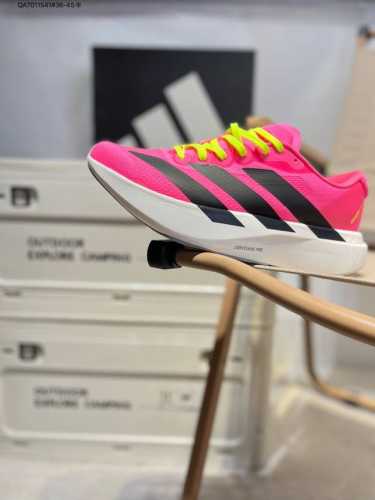 Ad Adizero Evo Sl 轻盈跑鞋耐磨减震专业跑步鞋 冲向目标，一路向前，不断挑战和突破自我无论是平时训练还是马拉松，让这款Adidas跑步鞋伴你畅快