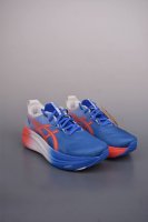 260 Gel Nimbus 27代 专业跑鞋 Asics 日本田径队奥运系列 此种置于中底内部的自适应发泡材料 可在每一次冲击后帮助足弓重新定位 强化迈步时