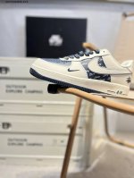 斯图西 X 耐克 Nike Air Force 1 '07空军一号 百搭休闲运动板鞋 柔软 弹性十足的缓震性能和出色的中底设计 横跨复古与现代的外型结合 造就出