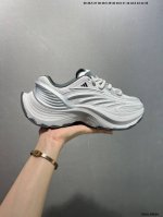 公司级Adidas Vento Xlg Mtw 复古休闲老爹鞋 官方同步上架 鞋面是透气网面和皮革拼接 脚感轻盈 不闷汗 每次穿着跑步都感觉脚底在自由呼吸 鞋底