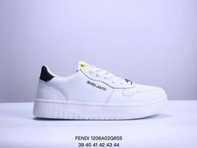 Fendi 芬迪 板鞋 休闲鞋 独家官网一比一开模 渠道原装订单 釆用精选舒适面料 鞋面走线工整 清晰质感 高端时尚 简约大气 Xm1206Q655