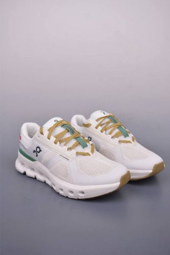on昂跑 Cloudtilt Loewe 户外街头机能风跑步鞋 cloud Hi Edge户外机能融合街头潮流 越界开启全新都市探索 cloudtec专利科技鞋