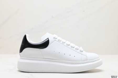 公司级意大利高奢品牌Alexander Mcqueen亚历山大 麦昆 Sole Leather Sneakers低帮时装厚底休闲运动小白鞋 货号:462214 - 点击图像关闭