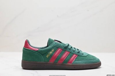 真标adidas Handball Spezial 官方正确版本 阿迪达斯经典款 复古休闲板鞋 全鞋采用反毛皮制作 牛筋耐磨大底 承载青春情怀的板鞋 经典三条杠