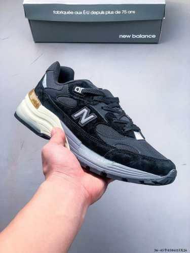 nb新百伦New Balance Made In Usa M992美产血统系列经典复古老爹风百搭休闲运动跑步鞋 猪巴革麂皮拼接原装透气网眼织物鞋面材质#升级正确