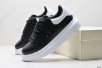 真标意大利高奢品牌Alexander Mcqueen亚历山大 麦昆 Sole Leather Sneakers低帮时装厚底休闲运动小白鞋 货号:553770 W