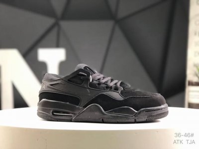 真标带半码 Air Jordan Aj4 Rm 低帮复古篮球鞋 实拍首发 采用了低帮的设计 并保留了众多Aj4的经典元素 鞋身以皮革 麂皮材质拼接打造 Aj4经
