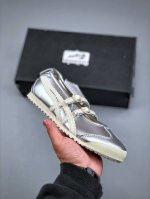 Onitsuka Tiger鬼塚虎 Mexico 66 Tgrs 银色 货号：1182A660-020 尺码：36 36.5 37 38.5 39 40