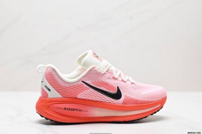 公司级Nike Vomero 18 耐克 舒适减震防滑 低帮跑步鞋 全掌Reactx泡绵中底 前掌和后跟还配备了Air Zoom气垫单元 据说跑起来更快更舒适哦