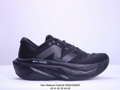 Stone Island x New Balance FuelCell 轻量跑鞋 超轻量化低帮休闲运动慢跑鞋 #原楦原纸版开发版型 采用超轻透气3D针织网眼材料