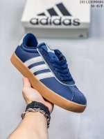 阿迪达斯adidas Neo Vl Court 2.0 三叶草时尚潮流板鞋 T头 绒面麂皮防滑耐磨轻便低帮板鞋 整双鞋以传统的低帮呈现的清新造型 鞋头优先头层反