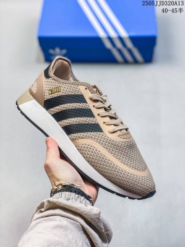 阿迪达斯Adidas N-5923三叶草 透气小Iniki 伊尼基复古跑步鞋。 采用针织透气网面头层牛皮革 货号:H P12710 尺码:40-45半 Id:1