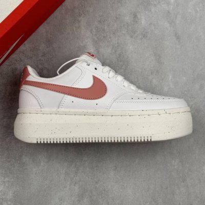 本地210 核心私 公司级W Nike Court Vision Alta 低帮百搭透气休闲运动板鞋 经典耐用的设计，兼顾舒适脚感和出众风范，演绎匠心之作。结构