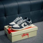核心私 Nike Dunk 全套原楦原模倾力打造完美版型 独家原厂航空铝磨具打磨大底 鞋头坡度极致还原 无解鞋型 原盒原配 圈内天花板工艺 原厂冲刀 超高清洁度