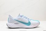 公司级Nike Pegasus Plus 舒适百搭防滑耐磨 低帮 休闲跑步鞋 采用全新双层超轻透气网眼布材质 内里嵌入定型海绵 中底搭载前Zoom 全掌Reac
