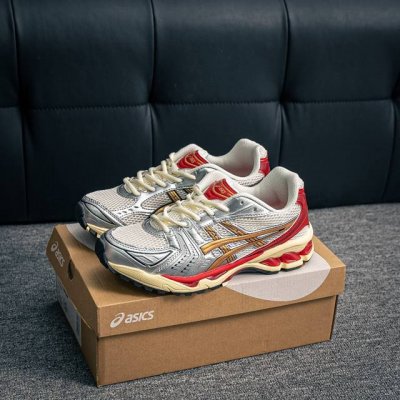 核心私 asics T Gel- Kayano 14 亚瑟士户外风低帮休闲运动跑步鞋 货号 1203A692-100 尺码 36 37 37.5 38 38.5