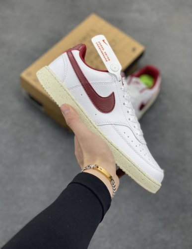 超级福利 核心特价 长期补货 Nike Court Borough 低帮百搭透气休闲运动板鞋男女鞋 经典耐用的设计，兼顾舒适脚感和出众风范，演绎匠心之作。结构性