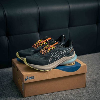 200 核心私 Asics Gt-2000 12轻盈跑鞋 亚瑟士运动休闲透气专业跑鞋 第九版Gt-2000采用更新的一体式鞋面 提供更好的贴合性 将您的脚掌固定