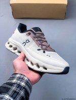 on 昂跑Cloudtilt 轻量跑步鞋 24新款男女舒适缓震日常休闲运动鞋 0526289X25
