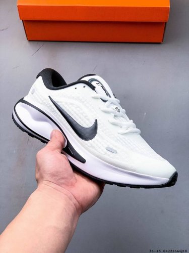 耐克Nike Journey Run 25新款缓震透气跑步鞋 0422126Q18