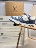 路易威登 Louis Vuitton Lv路易威登板鞋 新款 Lv Trainer最新配色运动鞋 L家 篮球鞋风格运动鞋 该鞋由艺术总监 Virgil Ablo