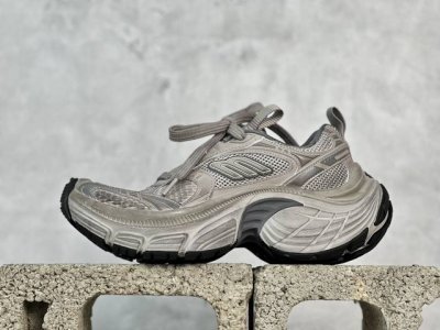 放店私 Xa版 Balenciaga巴黎世家 系带 低帮生活休闲鞋 巴黎十二代半 采用超细纤维和网布 其前卫的设计、夸张的体积和反光细节赋予其特别的轮廓 采用网