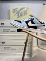170 耐克Nike Dunk Low 板鞋Sb系列经典百搭休闲运动板鞋加厚鞋舌的填充，使舒适性大大提升，同时也更方便穿脱中底部分则加入了脚感柔软舒适Zooma