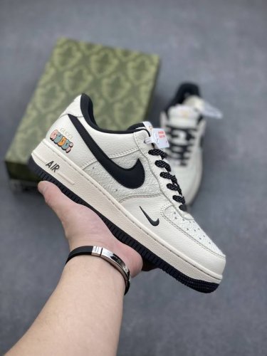 海外限量发售！公司级NIke Air Force 1 '07 Low “古驰联名--米黑亚麻”空军一号 低帮 运动鞋 休闲鞋 折边针车 工艺难度大 原楦头原纸板