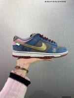 260 公司级Nike Dunk Sb Low 黑神话悟空 祥云龙纹 此款取紫云雾霭染就靛蓝鞋身，龙鳞暗纹游走鞋面，熔金箍棒碎星铸成鎏金Swoosh，以明代甲胄
