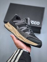 Ecco 爱步 经典和现代工艺品质融合 精选小牛皮面料 百搭休闲老爹鞋 舒适性相当不错 版型楦型非常到位上脚 专柜热销款 独有鞋型设计 特有logo车边 特别有