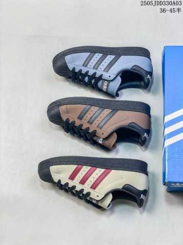 真标阿迪达斯Adidas三叶草 Originals Superstar贝壳头系列低帮经典百搭休闲运动板鞋 货号:Eg4958 尺码:36 36.5 37 38
