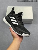 公司级Adidas Crazyflight Mid 减震防滑 中帮 阿迪达斯 训练鞋 推出可提升室内球场表现的跳高鞋 中切设计增加脚踝支撑 采用透气网眼鞋面 弹