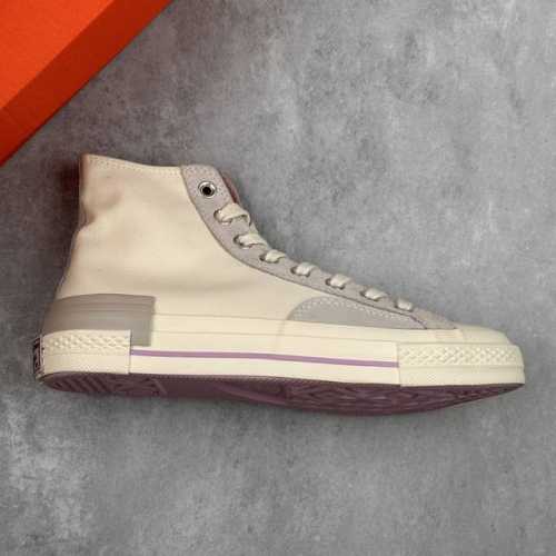 本地 核心私 Converse匡威 奶粉 高帮休闲运动帆布鞋 Converse匡威 新款结构 S经典Logo外层水晶透明塑质Logo，鞋底内衬颜色对应Logo颜