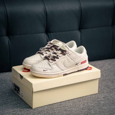 核心私 Nike Dunk 全套原楦原模倾力打造完美版型 独家原厂航空铝磨具打磨大底 鞋头坡度极致还原 无解鞋型 原盒原配 圈内天花板工艺 原厂冲刀 超高清洁度