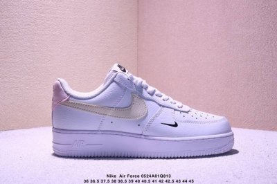 耐克Nike Air Force 1 07 空军一号低帮百搭休闲运动板鞋 柔软 弹性十足的缓震性能和出色的中底设计 横跨复古与现代的外结合 造就出风靡全球三十多