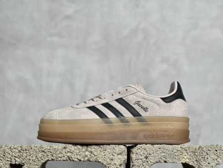 Yh版 放店私 阿迪达斯adidas Originals Gazelle Bold 羚羊松糕鞋 樱花粉 三层底低帮耐磨厚底增高粉色女子板鞋 鞋头出色设计 塑就出 - 点击图像关闭