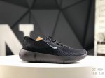 耐克 Nike Free 2025 耐克新款飞织面 透气缓震运动跑鞋 官方同步出货 飞织鞋面提供出色的弹性和支撑力鞋底融入凹槽设计 塑就柔韧灵活性 令运动自由无