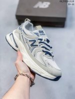 New Balance 新百伦 春季新款拼色舒适新款 原档案开发开发纸版楦型，原装4层组合独立私模大底长青之王”荣耀回归透气飞织鞋面 缓震高弹大低nb新百伦ne